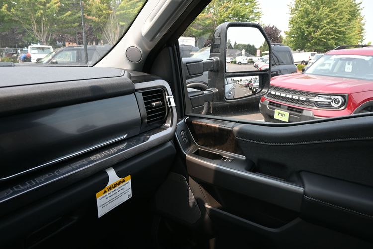 2026 Ford F-350 Super Duty LARIAT