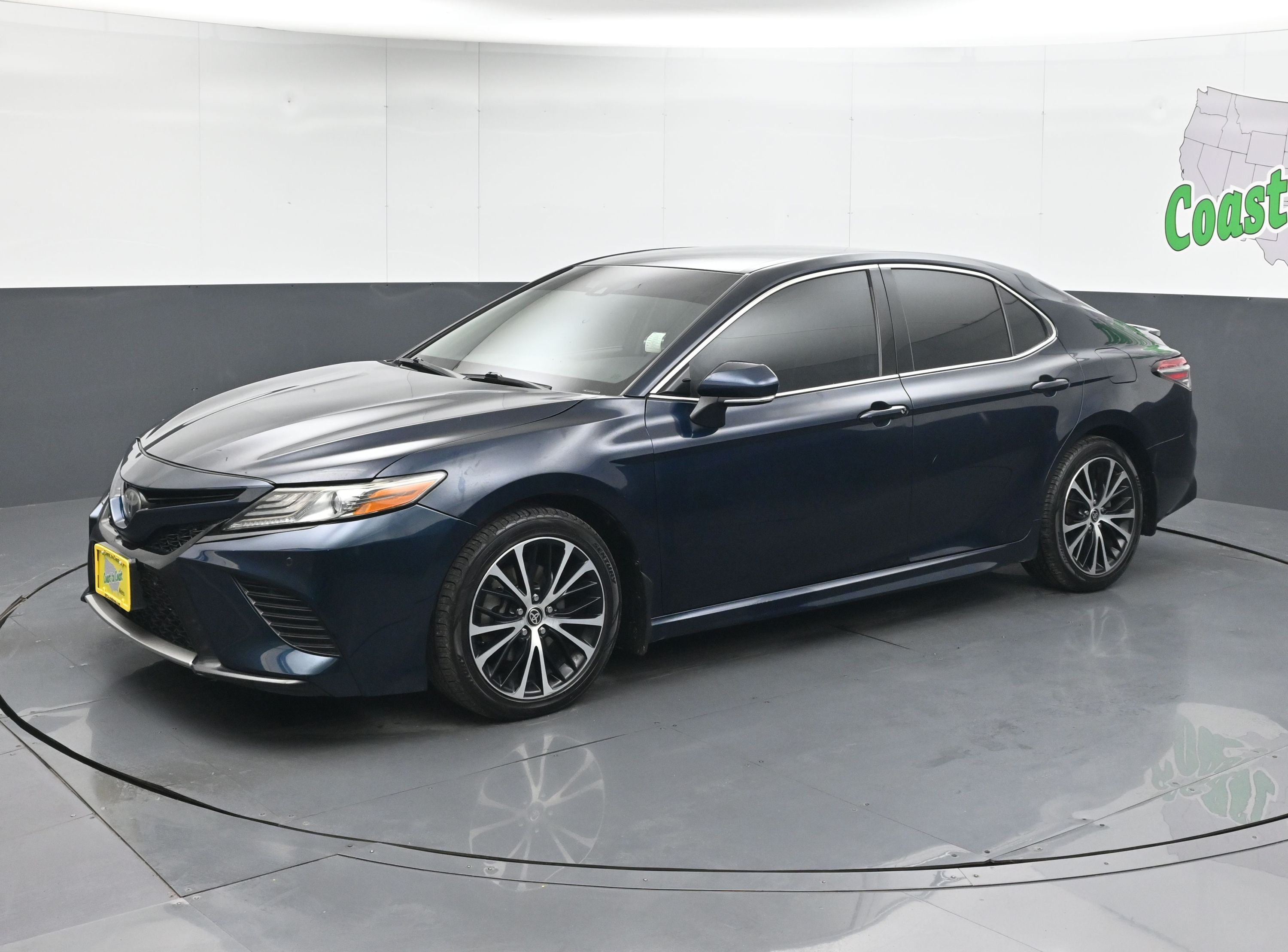 2018 Toyota Camry XSE's photo