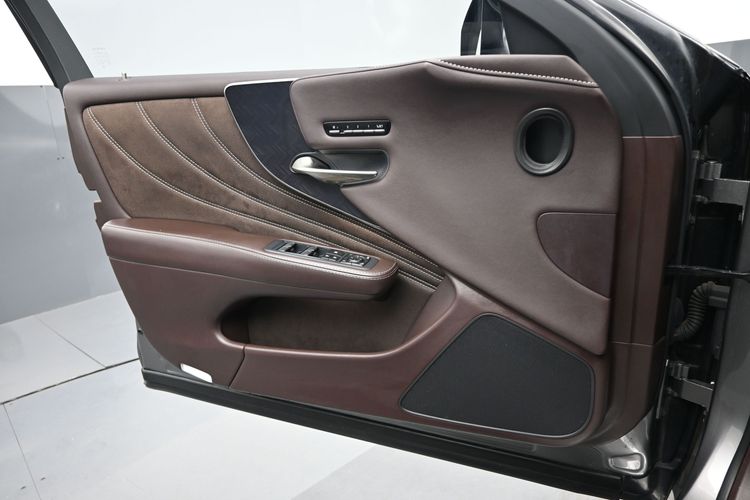 2018 Lexus LS 500 