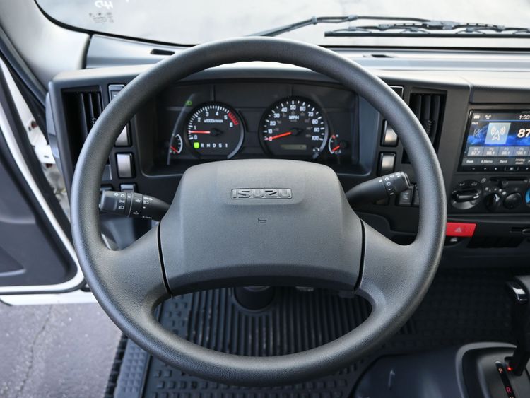 2025 Isuzu NPR HD 