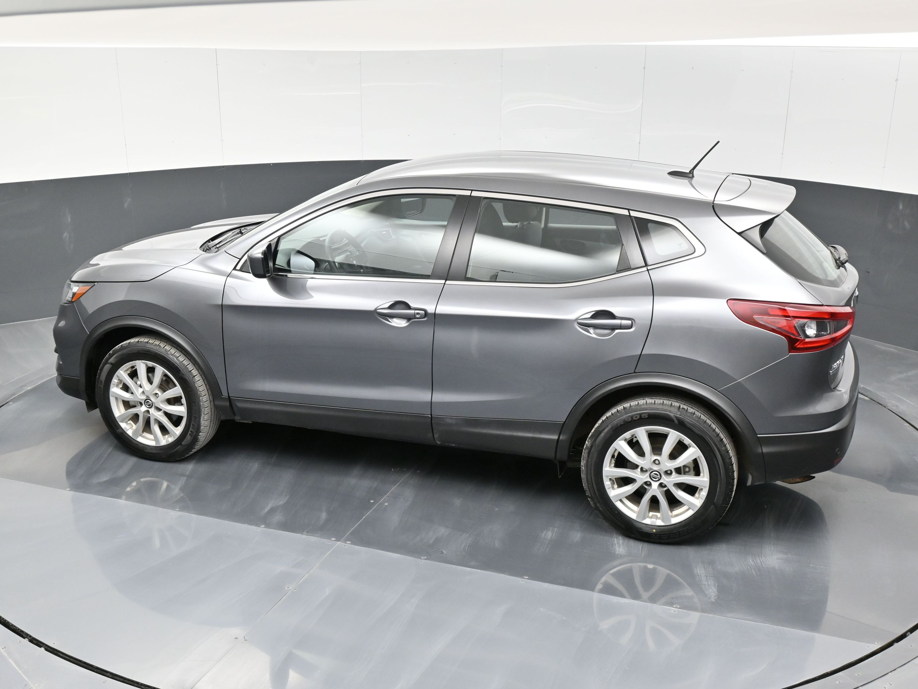 2021 Nissan Rogue Sport S - Photo 24