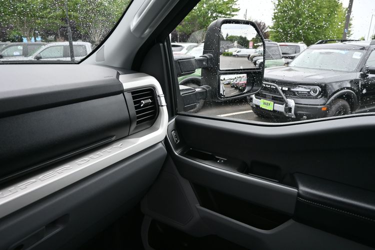 2024 Ford F-550 Chassis XLT