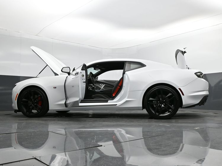 2024 Chevrolet Camaro RWD Coupe 1LT