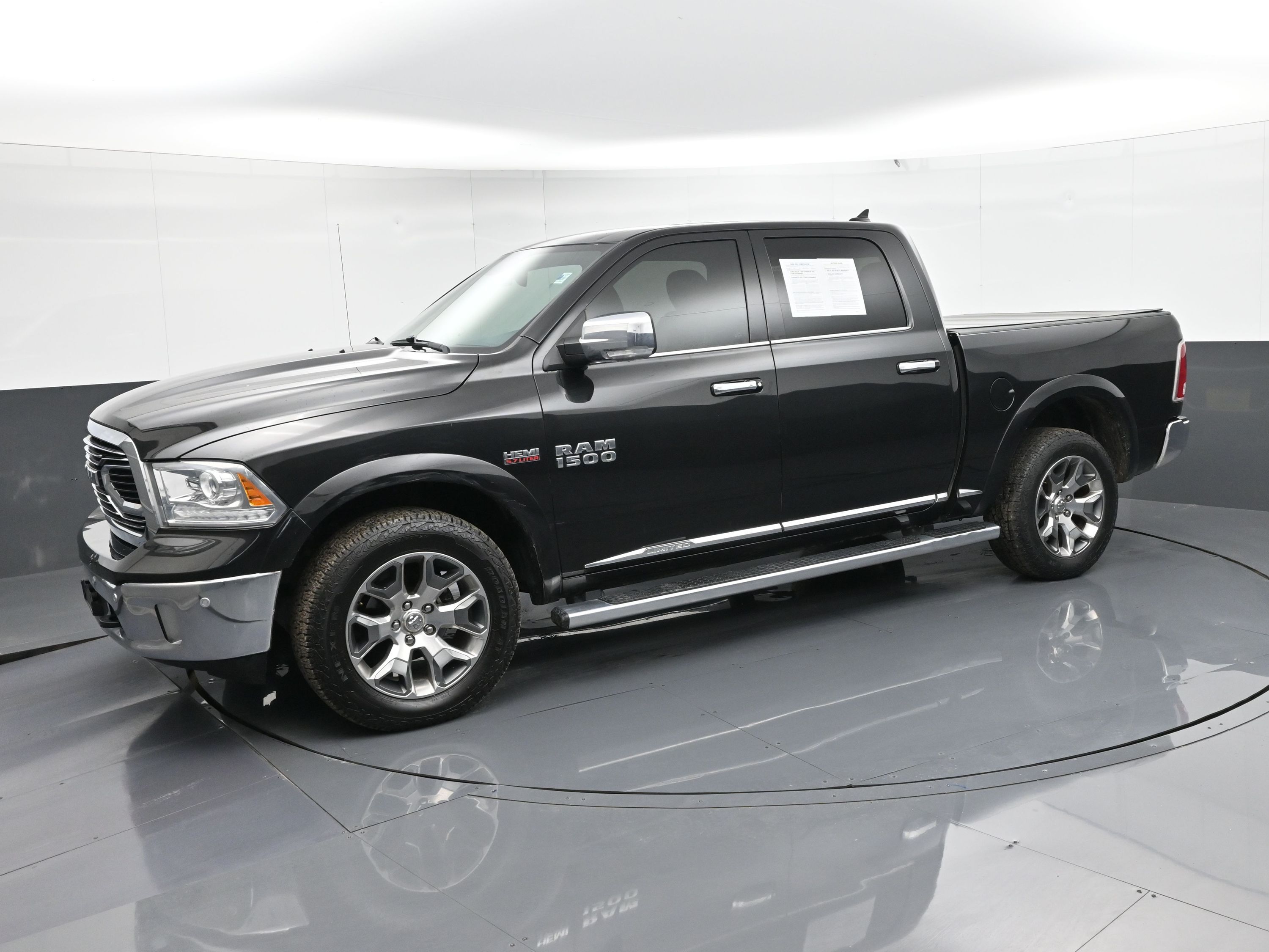 2017 Ram 1500 Longhorn photo 2