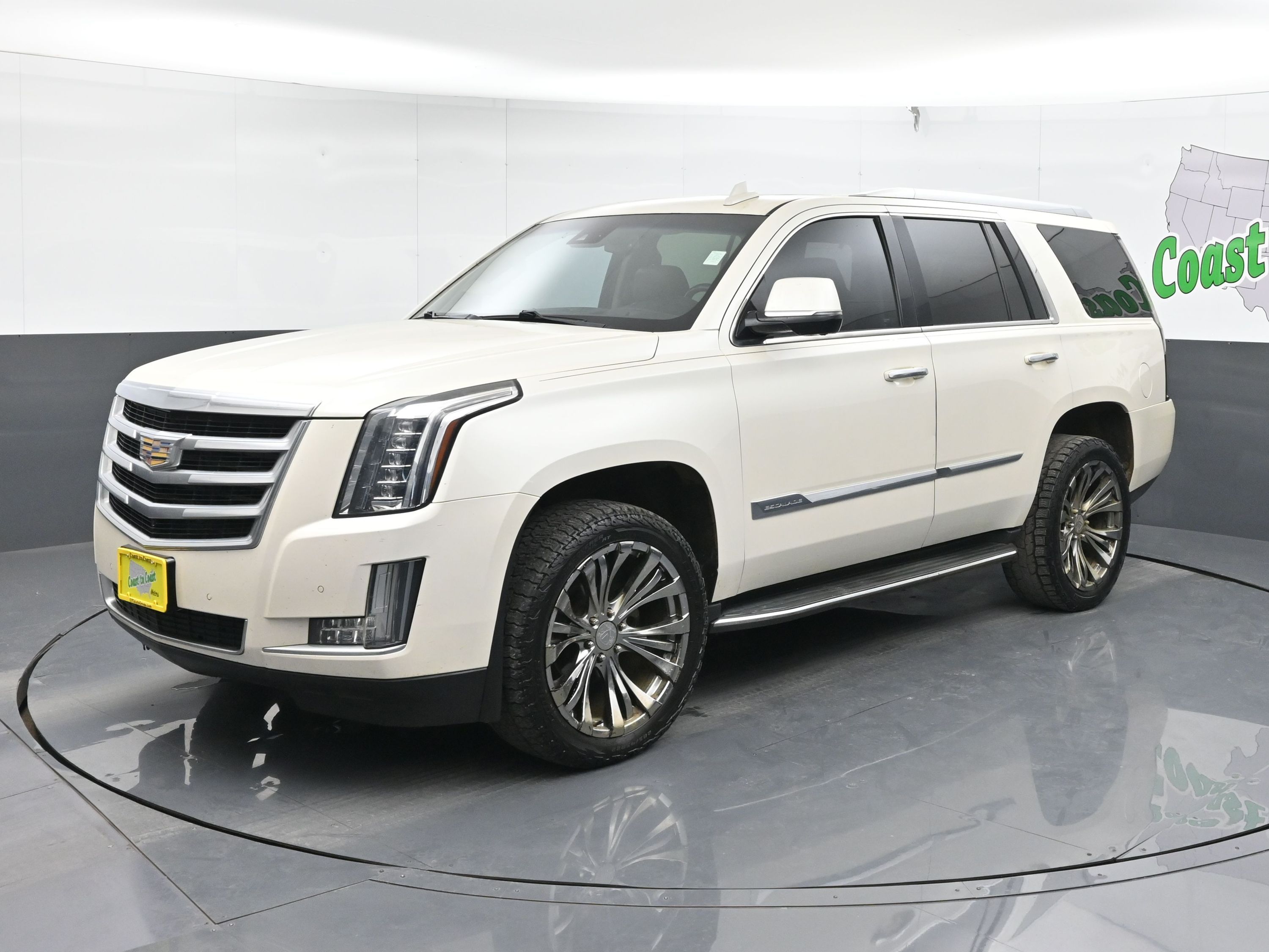 Used 2015 Cadillac Escalade Luxury 4WD White 1GYS4MKJ9FR728652