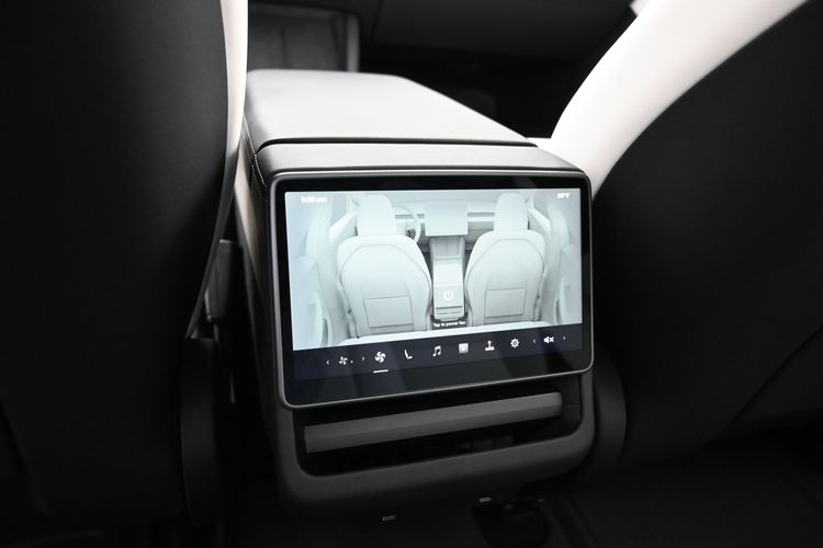 2025 Tesla Model 3 Long Range Rear-Wheel Drive