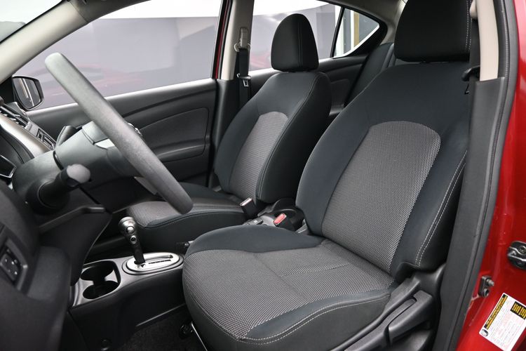 2016 Nissan Versa 1.6 SV