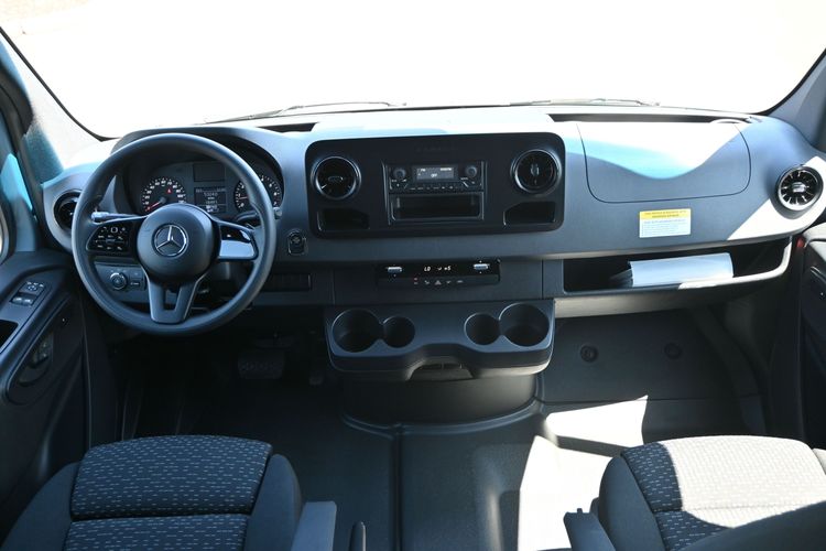2019 Mercedes-Benz Sprinter 1500 Standard Roof I4
