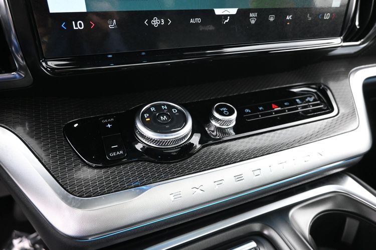 2027 Ford Expedition Max 