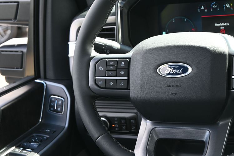 2026 Ford F-350 Super Duty LARIAT