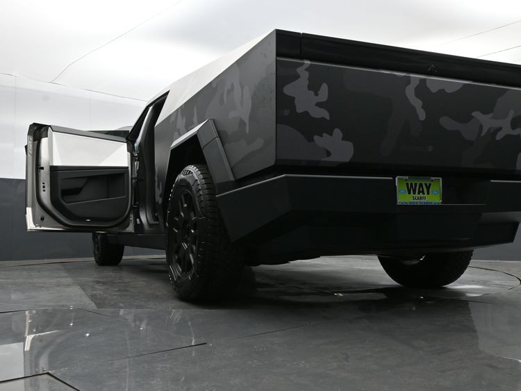 2024 Tesla Cybertruck Cyberbeast