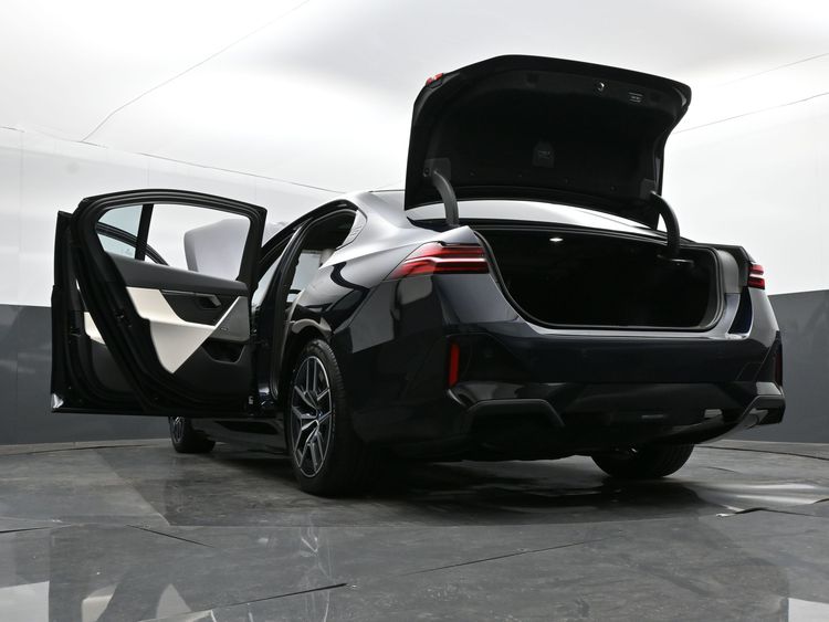 2025 BMW i5 Sedan xDrive40