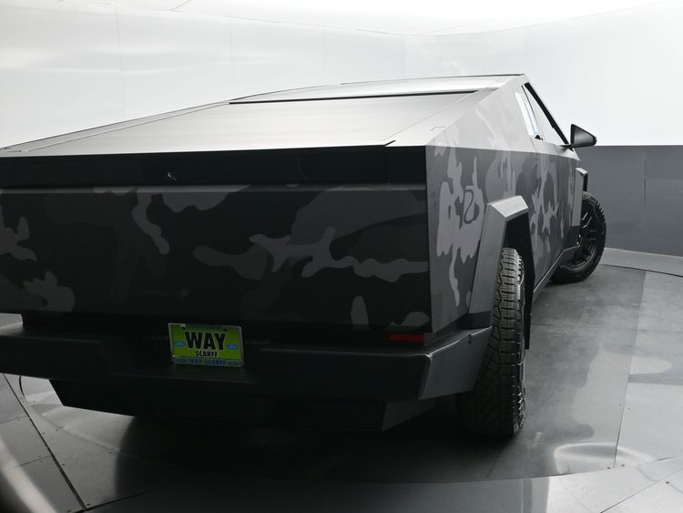2024 Tesla Cybertruck Cyberbeast