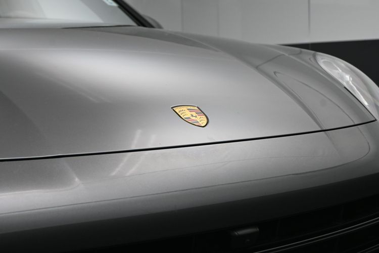 2023 Porsche Cayenne 