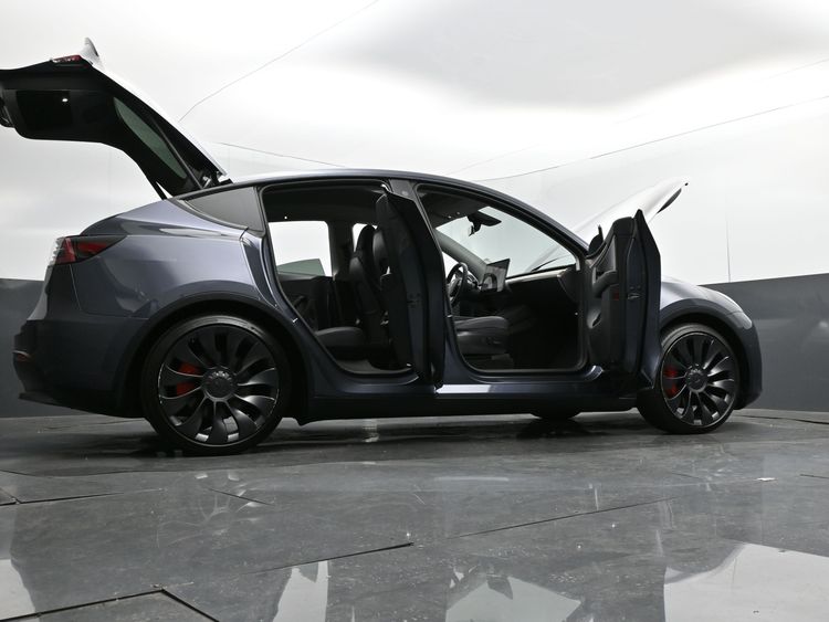 2022 Tesla Model Y Performance Dual Motor All-Wheel Drive