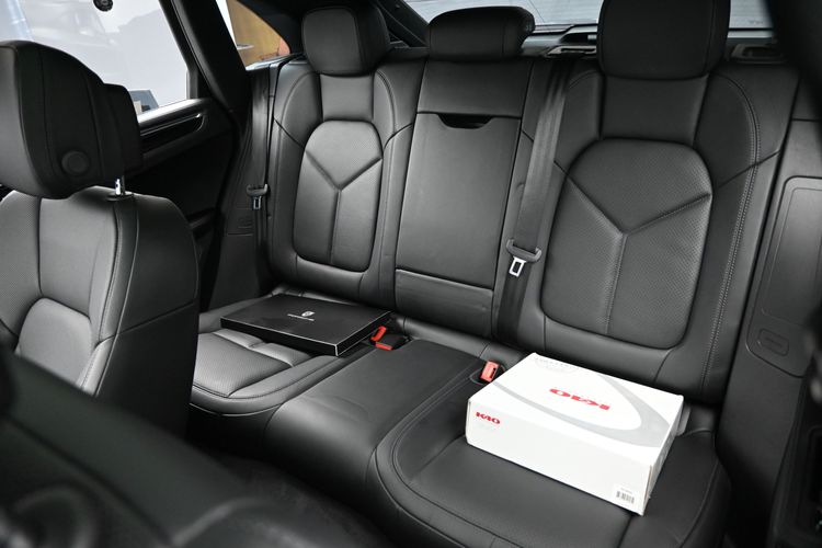 2020 Porsche Macan S