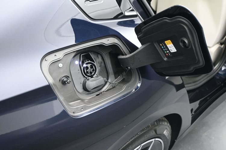 2025 BMW i5 Sedan xDrive40