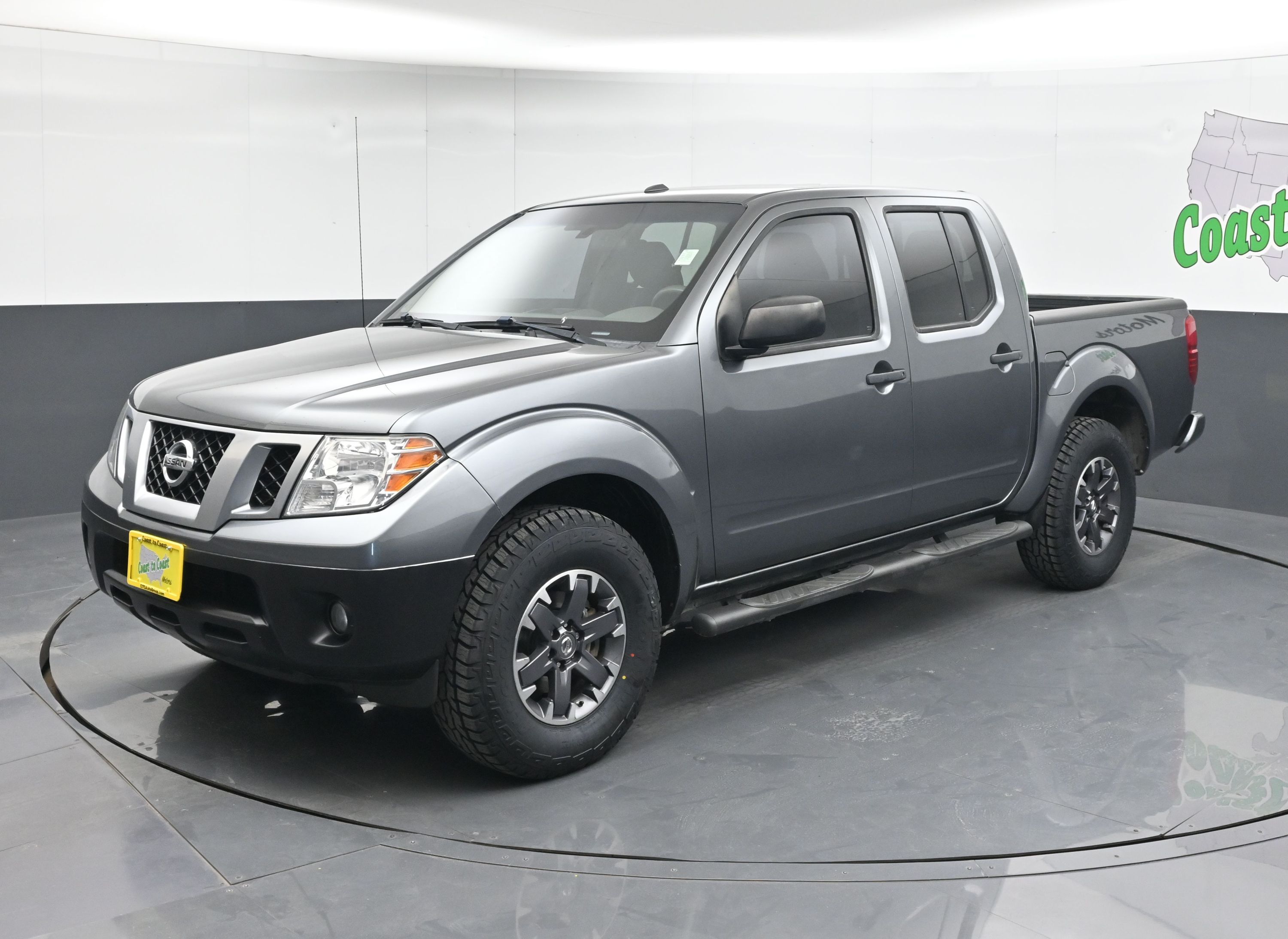 2016 Nissan Frontier Desert Runner's photo