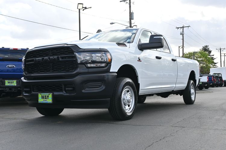 2024 Ram 2500 Tradesman Crew Cab 4x4 8' Box
