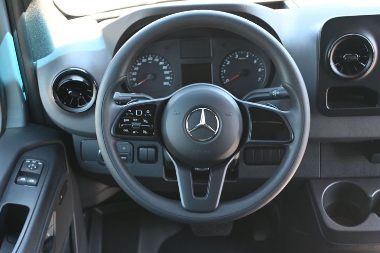 2019 Mercedes-Benz Sprinter 1500 Standard Roof I4
