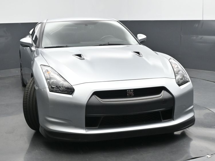 2011 Nissan GT-R Premium