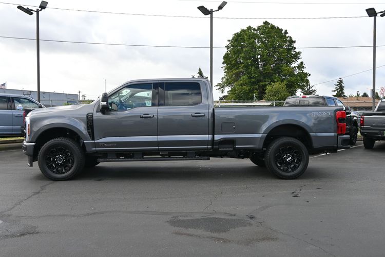 2026 Ford F-350 Super Duty LARIAT