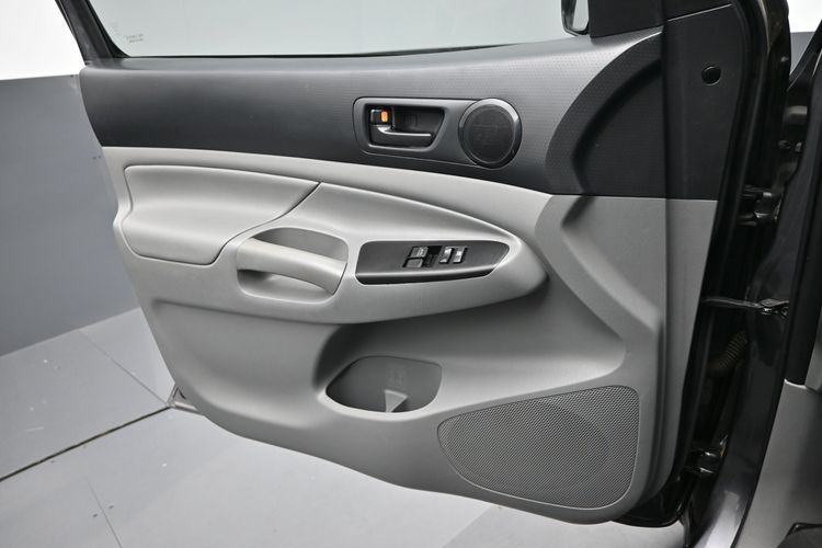 2012 Toyota Tacoma Base V6