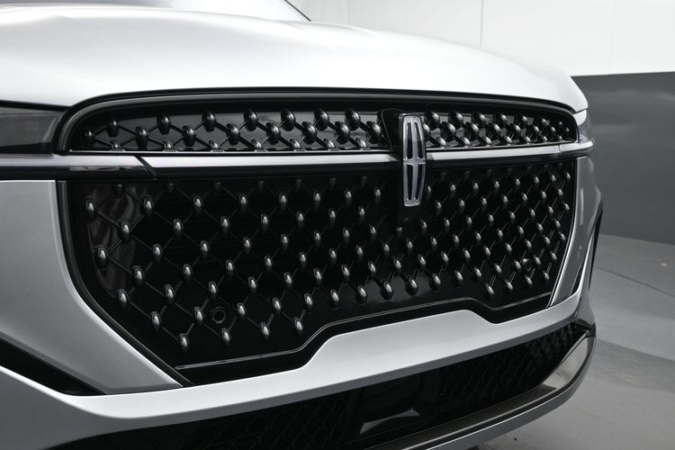 2024 Lincoln Nautilus Black Label