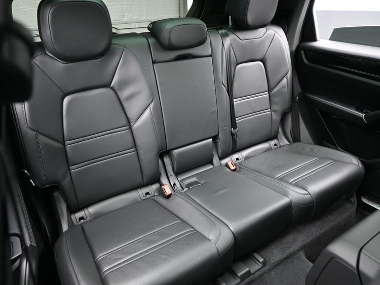 2021 Porsche Cayenne 