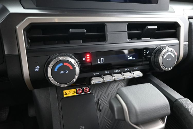 2025 Toyota Tacoma 2WD SR5