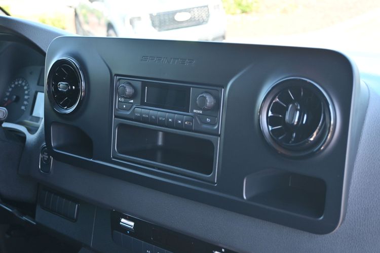 2019 Mercedes-Benz Sprinter 1500 Standard Roof I4