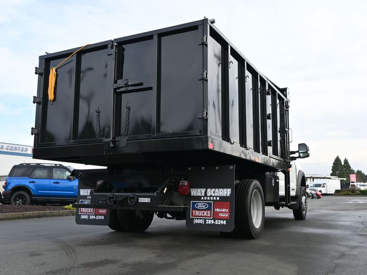 2025 Ford F-550 Chassis XL
