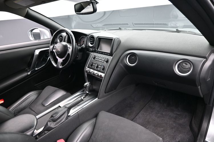 2011 Nissan GT-R Premium