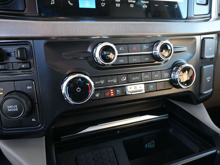 2026 Ford F-350 Super Duty Platinum