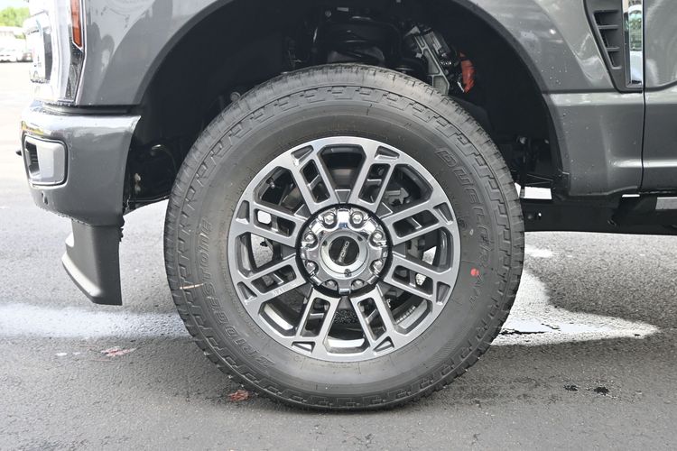 2026 Ford F-350 Super Duty Platinum