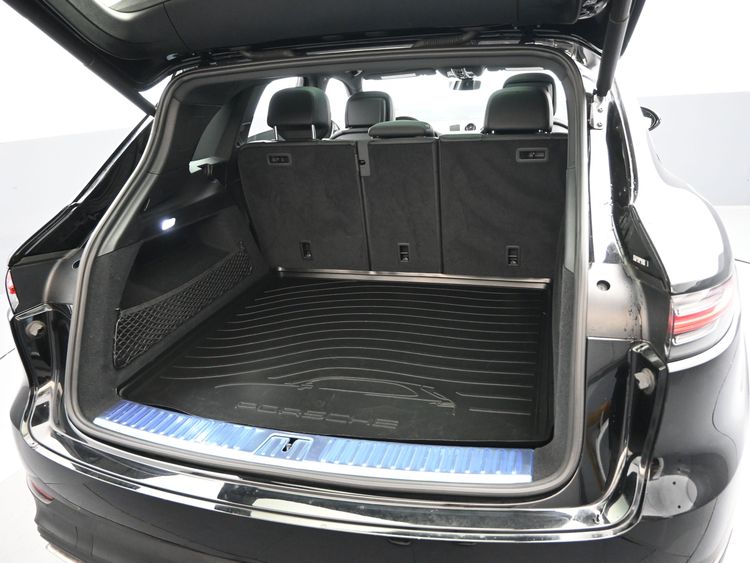 2021 Porsche Cayenne 