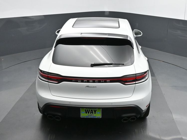 2025 Porsche Macan 