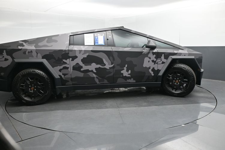 2024 Tesla Cybertruck Cyberbeast