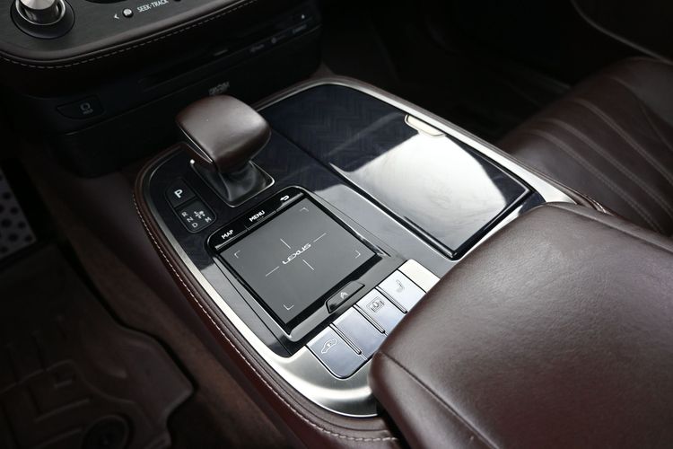 2018 Lexus LS 500 