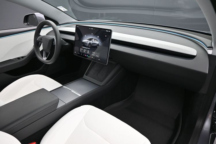 2025 Tesla Model 3 Long Range Rear-Wheel Drive