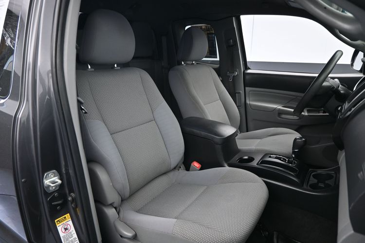 2012 Toyota Tacoma Base V6