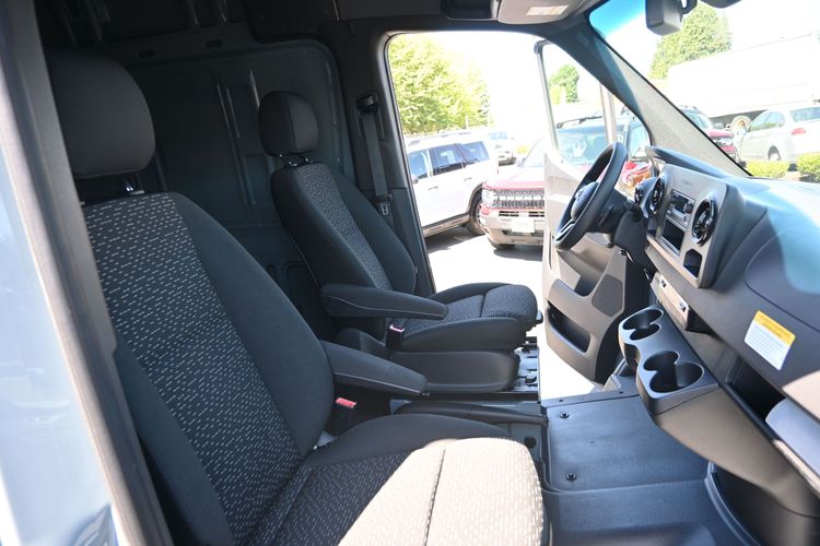 2019 Mercedes-Benz Sprinter 1500 Standard Roof I4