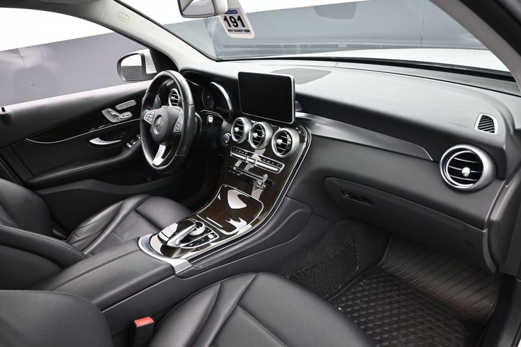 2017 Mercedes-Benz GLC 300 4MATIC
