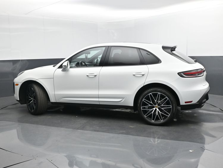 2025 Porsche Macan 
