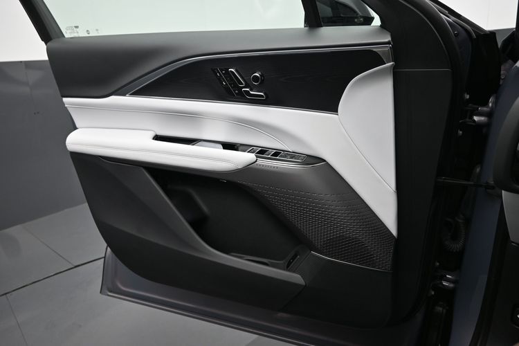2024 Cadillac LYRIQ Sport w/1SF