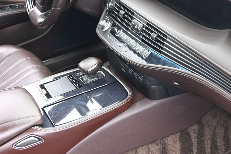 2018 Lexus LS 500 