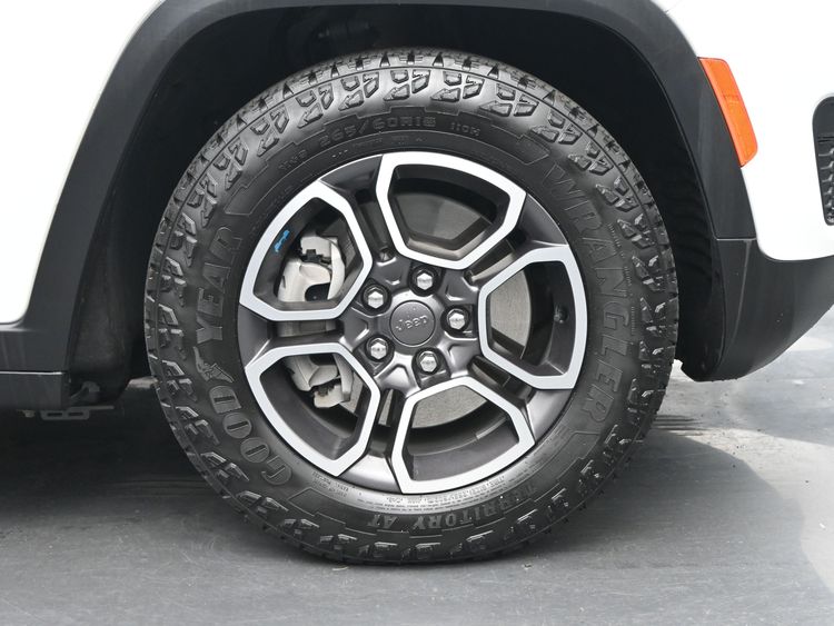 2023 Jeep Grand Cherokee 4xe Trailhawk