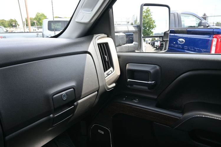 2018 GMC Sierra 2500HD Denali