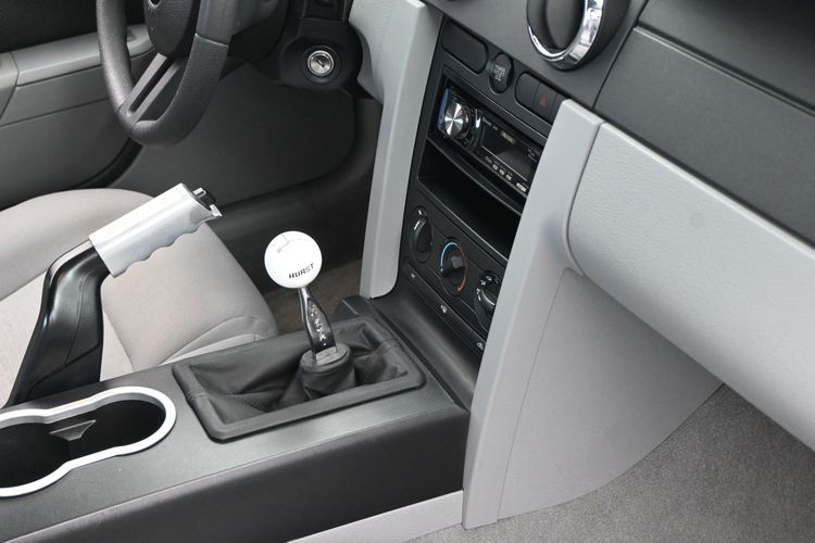2008 Ford Mustang V6 Deluxe