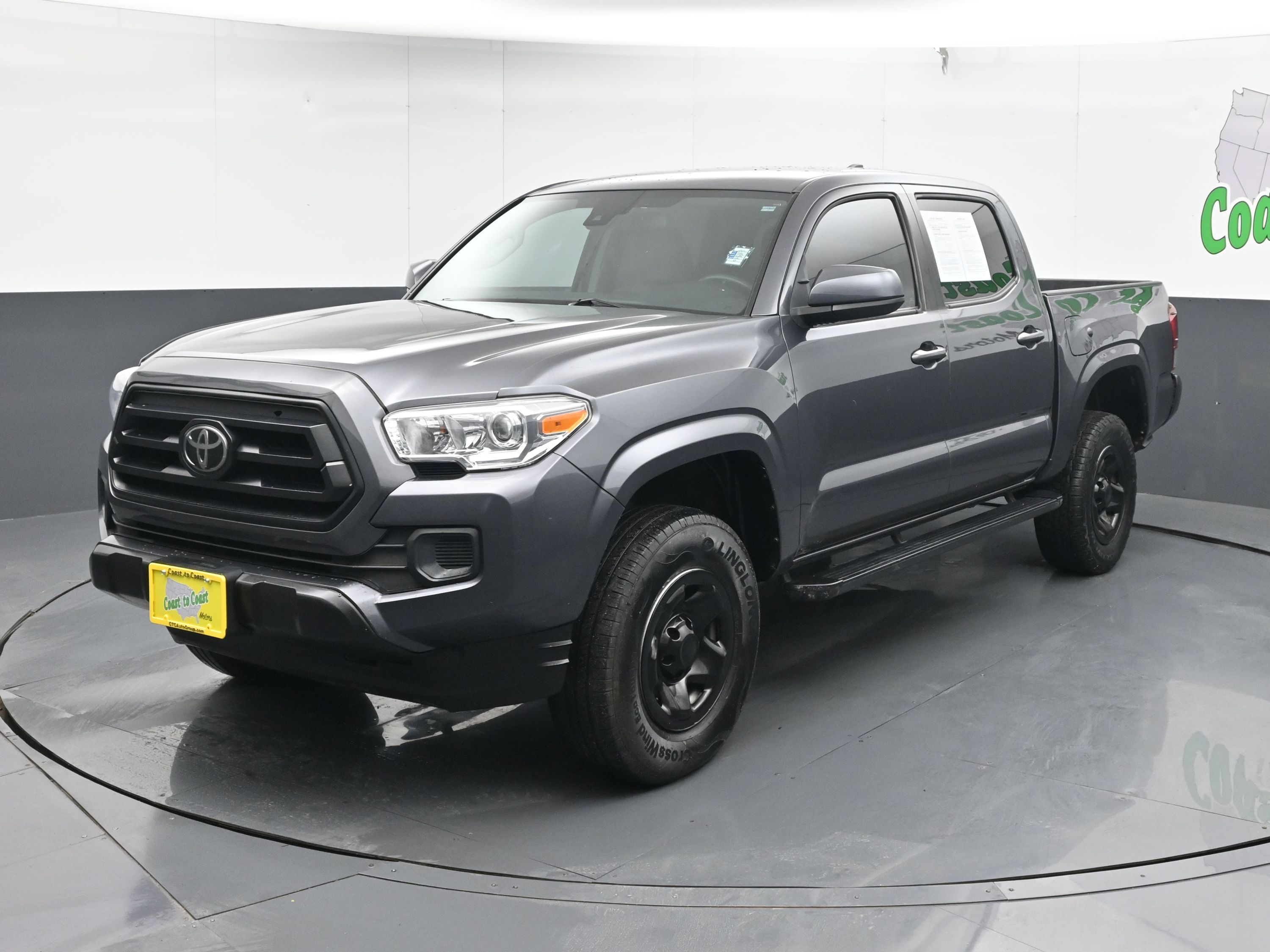 2021 Toyota Tacoma SR5 photo 2